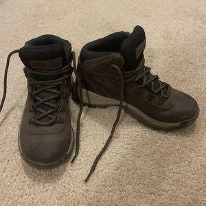 Columbia Newton Ridge Hiking Boots